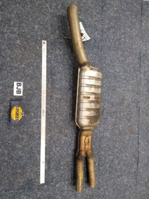 02-05 BMW E60 525 Muffler Resonator Silencer 7521350 for sale 