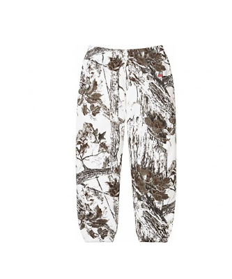 Supreme Small Box Sweatpant SS24 Snow Camo Size Large AOP Supreme Small Box Sweatpant SS24 Snow Camo Size Large AOP