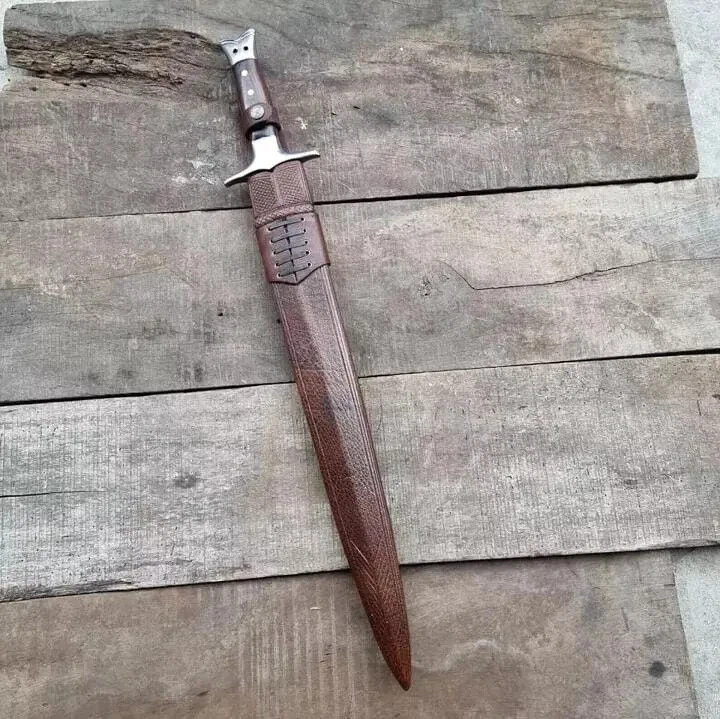 Espada Vikinga Clásica Hoja de Acero al Carbono Hecha a Mano Personalizada | Caza | 30 pulgadas Foto 3 de 4