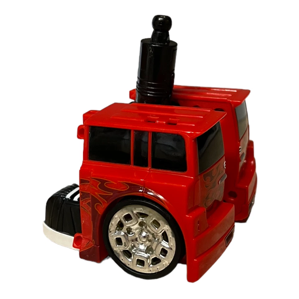 Transformers Alternators SKIDS Incomplete Scion XB Hasbro REAR ONLY FEET Parts - Image 4 of 4