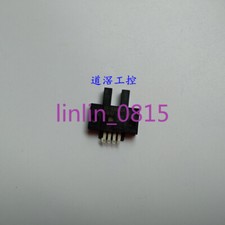 1Pcs New Omron photoelectric sensor EE-SX670A