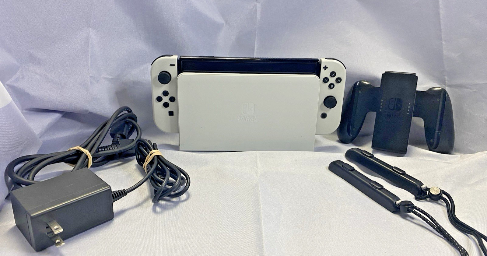 Nintendo Switch OLED Model HEG-001 Handheld Console - 64GB - White
