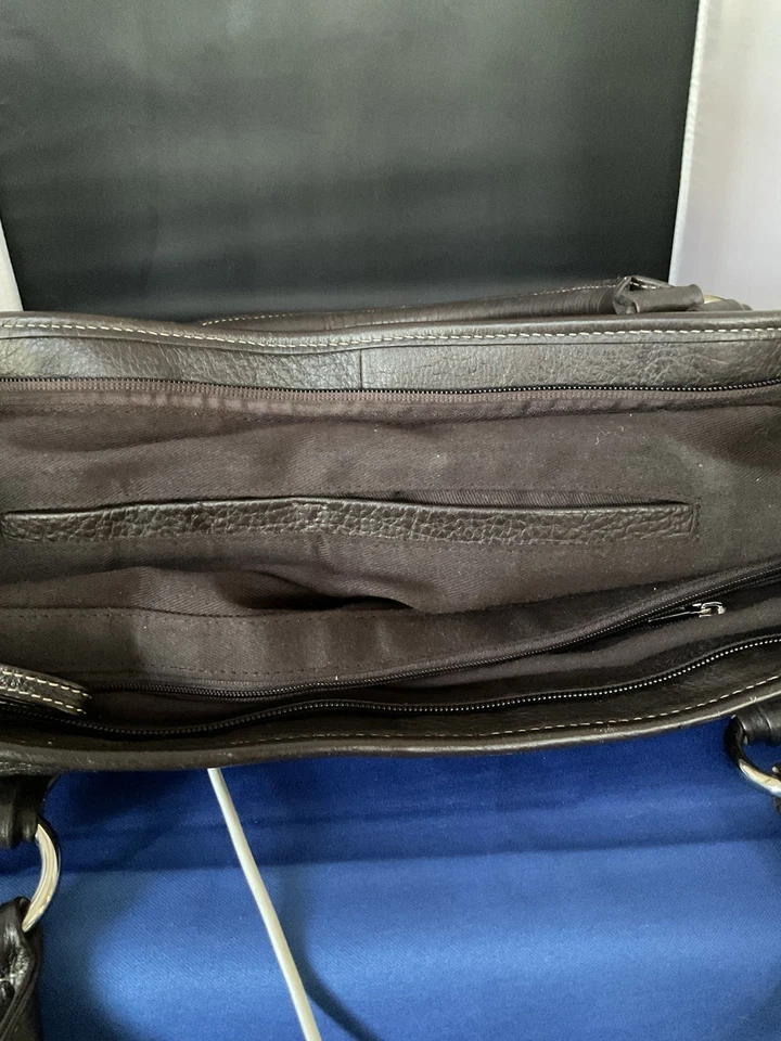 Bolso de mano Barney’s New York puede ser de cuero tal vez no. Estilo disquete. Marrón oscuro Foto 4 de 4