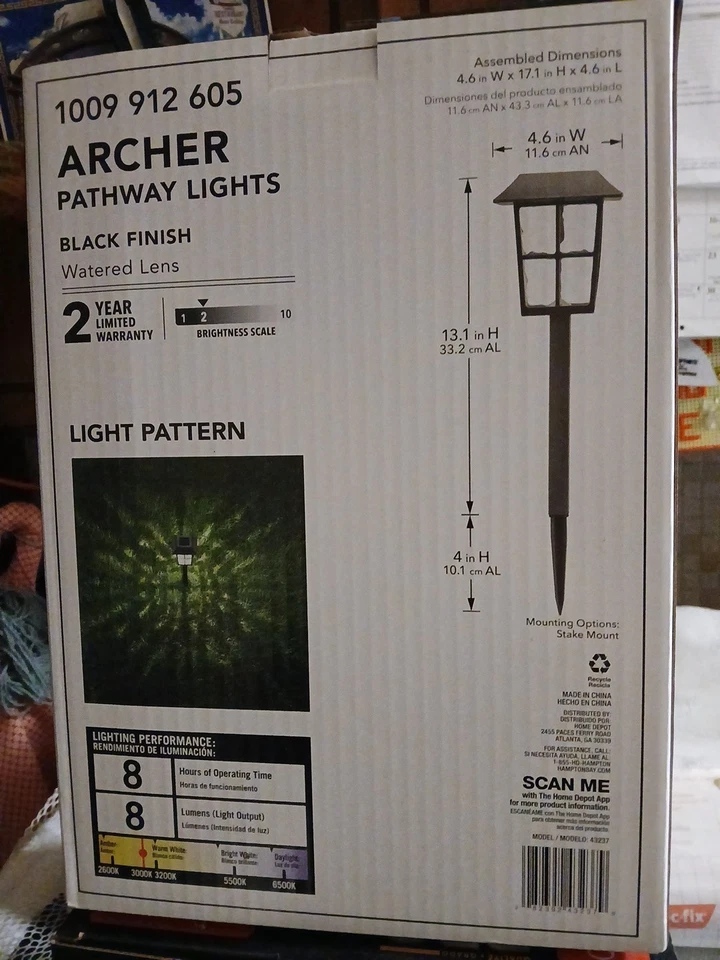 Pacote com 8 Hampton Bay Archer preto LED integrado luz solar externa caminho novo em folha - Imagem 2 de 4