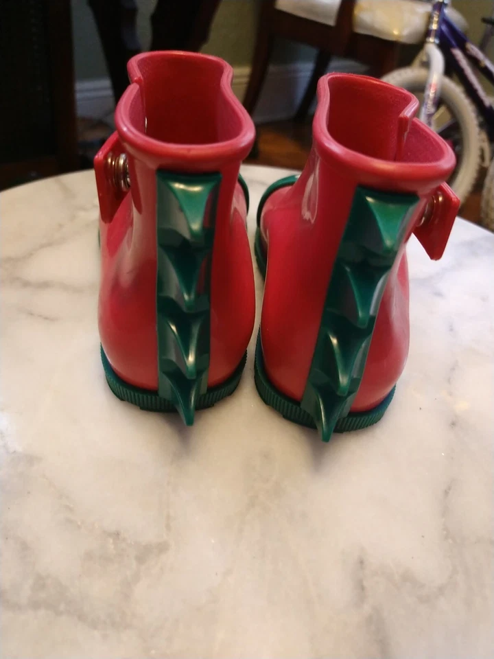 Niños Mini Melissa Hechas en Brasil Niño Pequeño Talla 10 Monster Botas de Lluvia Rosa Verde  Foto 3 de 4