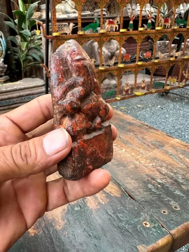 Escultura de figura antiga de madeira esculpida à mão do deus hindu Ganesha de 1800 4x2" - Imagem 4 de 4