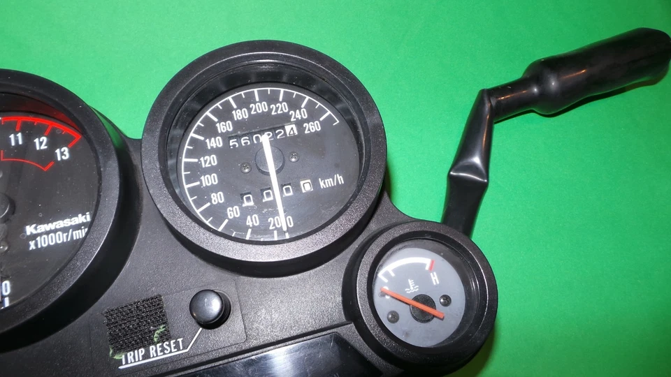 KAWASAKI GPZ 900 R NINJA 1985 INSTRUMENTOS RELOJES MEDIDORES EN MUY BUEN ESTADO Foto 4 de 4