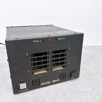Adcom GFA-1A Endstufe getestet eingeschaltet für Teile oder Reparatur...