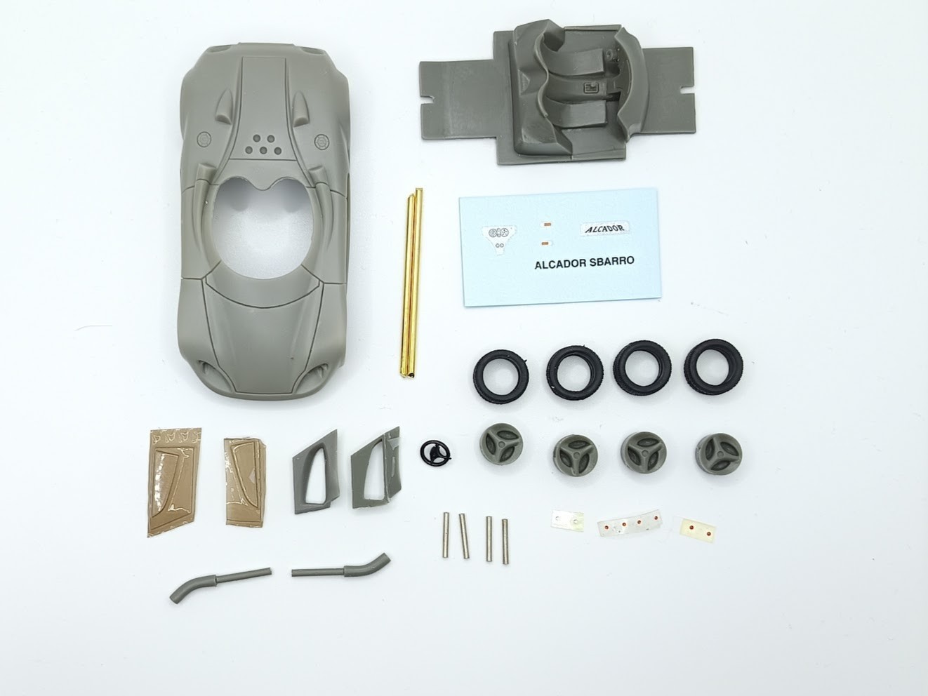 Kit Sbarro Alcador Ferrari résine 1/43 maquette voiture miniature incomplète