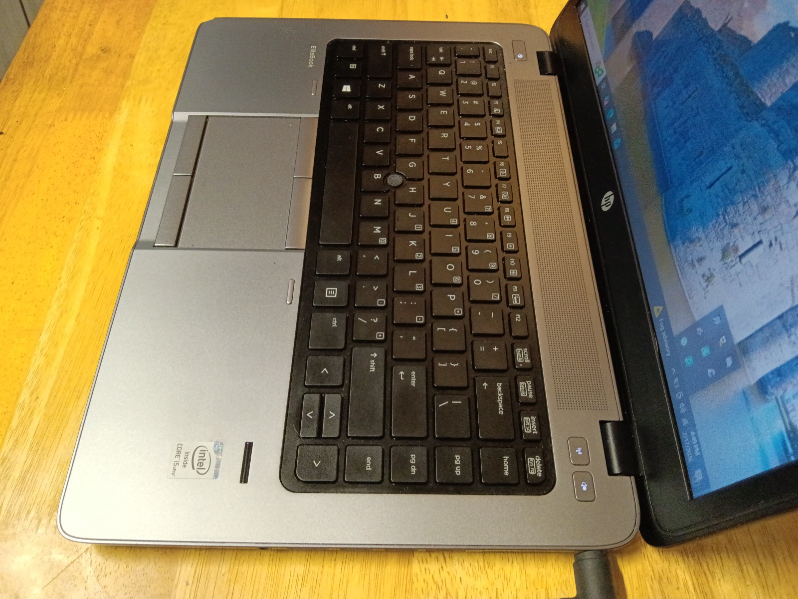 HP EliteBook 840 G2, 14-Inch Laptop, with Intel Core i5 6th Gen., 500 GB HDD (Hard Disk Drive), Windows 10 Home
