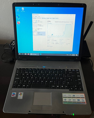 VINTAGE LG K1 Express Laptop (Intel Pentium M 740 1.73 GHz, 2GB DDR2, 55GB HDD)