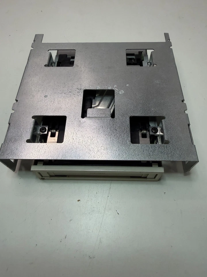 HP Compaq Travan Internal Tape Drive – Untested – As-Is - Image 3 of 4