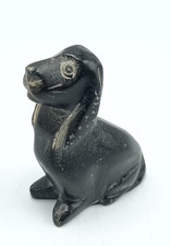 VINTAGE GESCHNITZTER SCHWARZER ONYX/HARTER STEIN SPANIEL HUND. LANGE OHREN. 4,5 cm HOCH