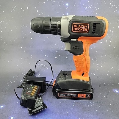 Black & Decker 20V Max Cordless 3/8'' Drill BCD702 W Battery & Charger