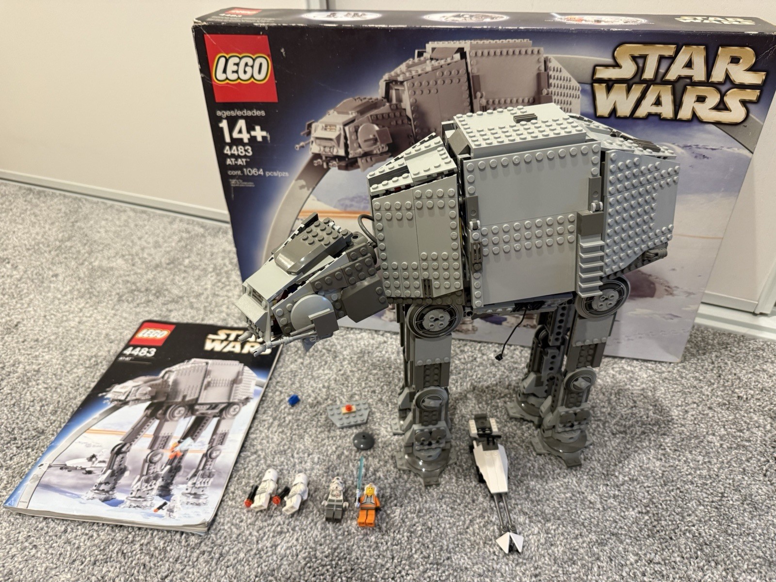 LEGO Star Wars (4483) AT-AT W/ Minifigs, Instructions & Box Excellent Condition