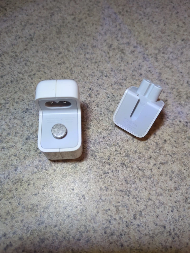 Genuine OEM Apple 12W USB Wall Charger Power Adapter For iPad iPhone Pro S A1401 - Image 3 of 4