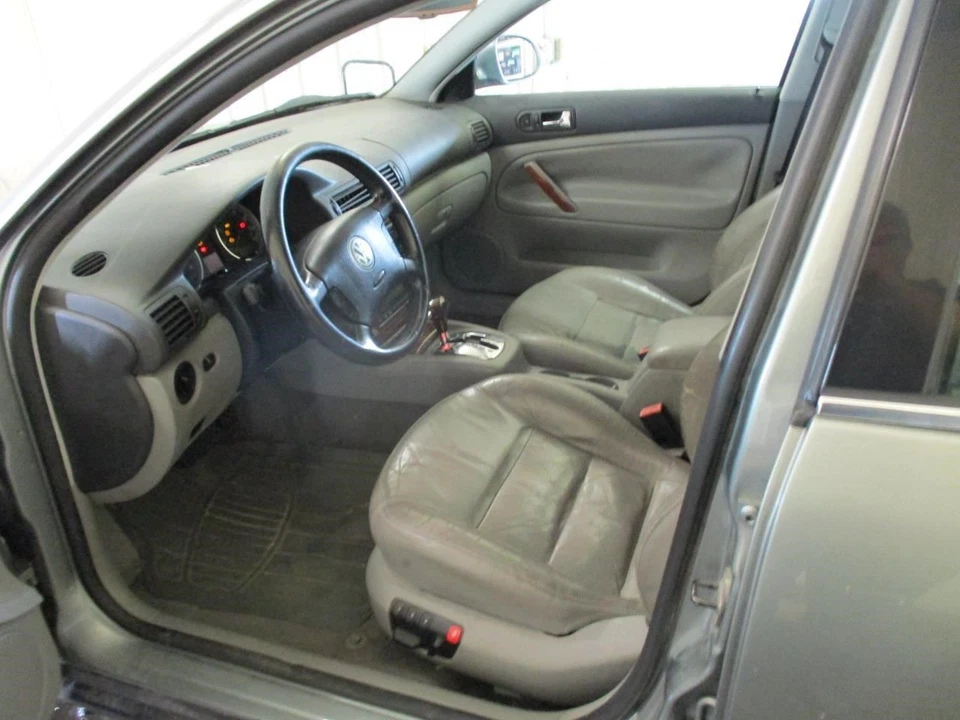 Bobina/encendedor compatible con 98-05 PASSAT 1666988 Foto 2 de 4