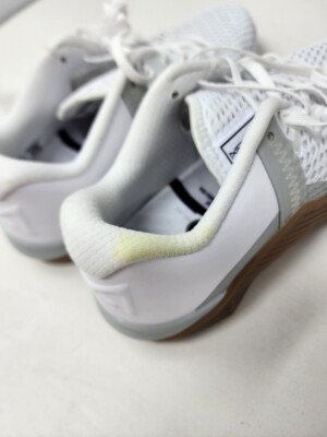 Nike MEN display picture 1
