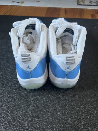 Size 8.5 - Jordan 11 Retro Low UNC April 2017 - Picture 3 of 12