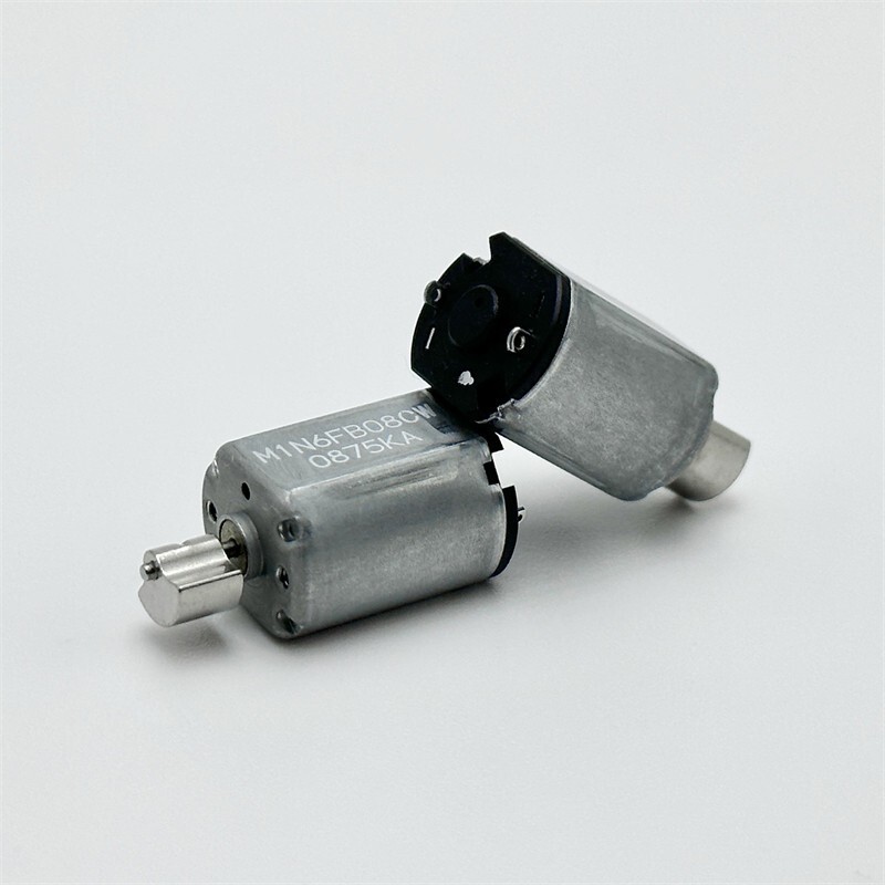 Il Metallo Dell'ingranaggio Spinge Il Primo Piano Il Grande Dente Dentro Motore Cambi 129106929 - Foto 8