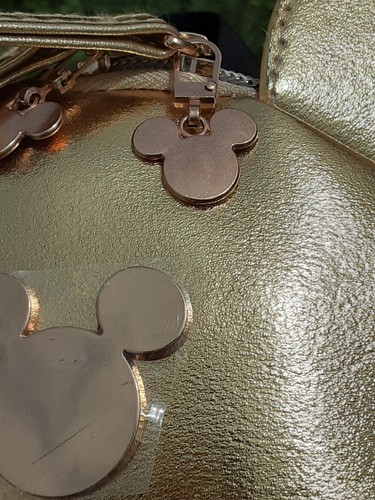 Mickey Mouse Gold Mini Backpack🎒 w/Gold Pulls and Rhinestone Pin, Disney - Picture 6 of 6
