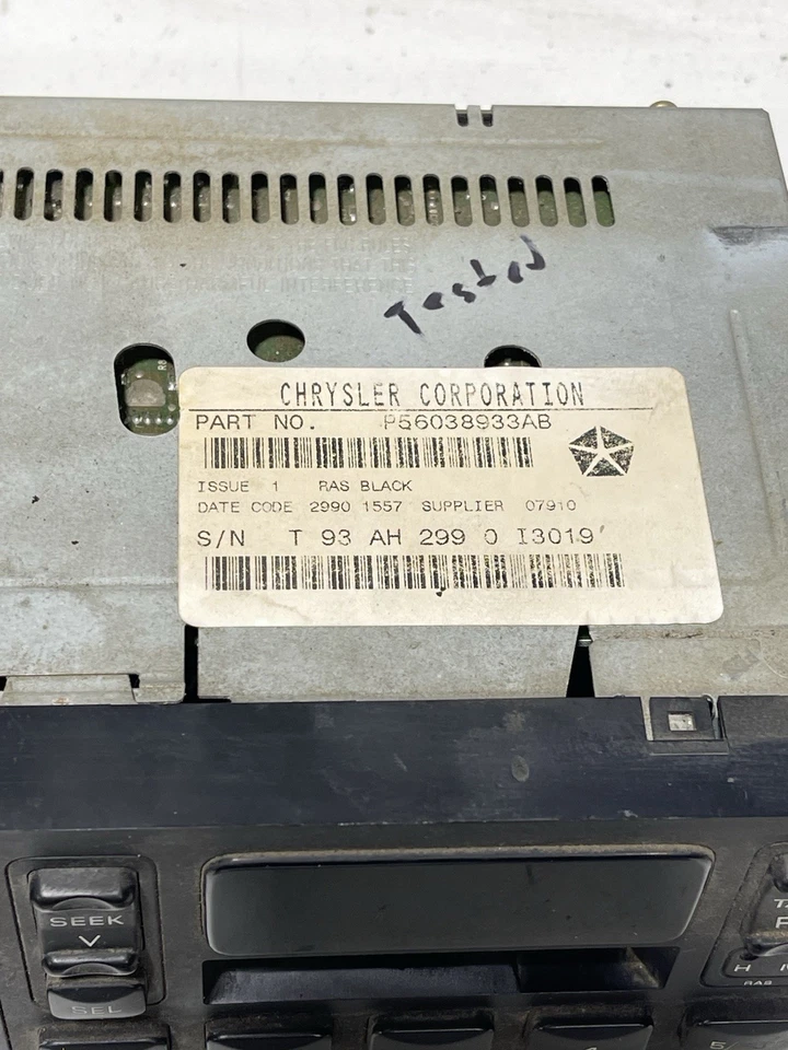 Reproductor de casete radio estéreo Jeep TJ Wrangler 97-02 RAS 56038933AD PROBADO CC 51 Foto 4 de 4