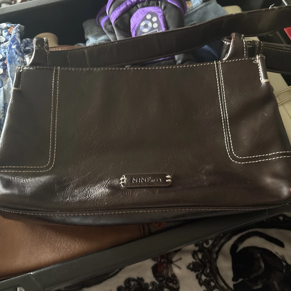 Bolso de cuero Nine & CO Foto 4 de 4