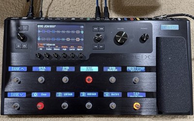 Line 6 Helix Floor Digital Multi-Effects Processor for Guitar and Bass
