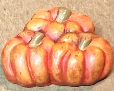 PUMPKINS Trio Realistic Plastic Button 1 1/8   3D Detail BM B/L 97 Fall Autumn