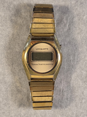 Vintage Texas Instruments TI3H Men's LCD Digital Watch Gold Tone Parts/Repair
