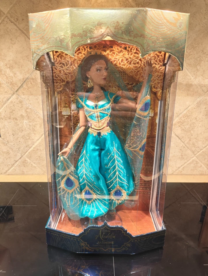 "Muñeca Princesa Jazmín Aladdin Disney Edición Limitada 17"" 1 de 5000 2015" Foto 2 de 2