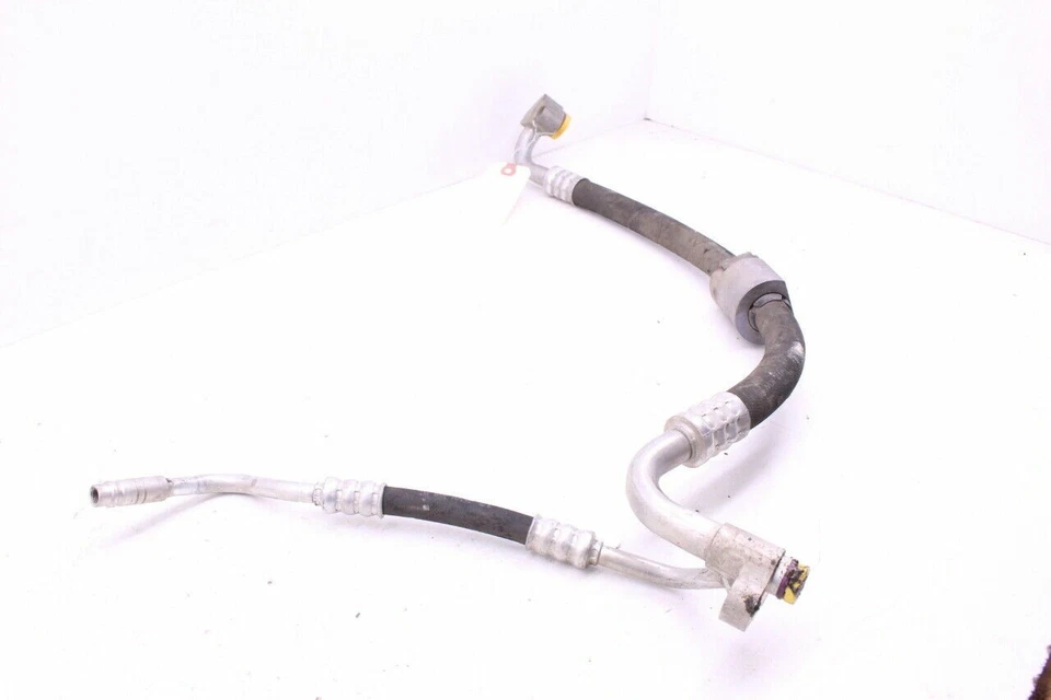 2009 BMW 335i Ac Air Conditioner Suction Hose Line OEM Used - Imagem 2 de 4