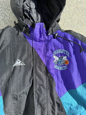 VINTAGE APEX ONE CHARLOTTE HORNETS LIGHTWEIGHT FULL ZIPP JACKET