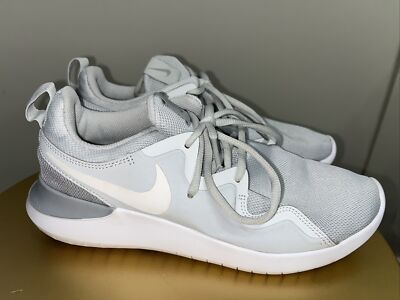 Nike Womens Tessen Running Trainers Gray Sneakers Athletic