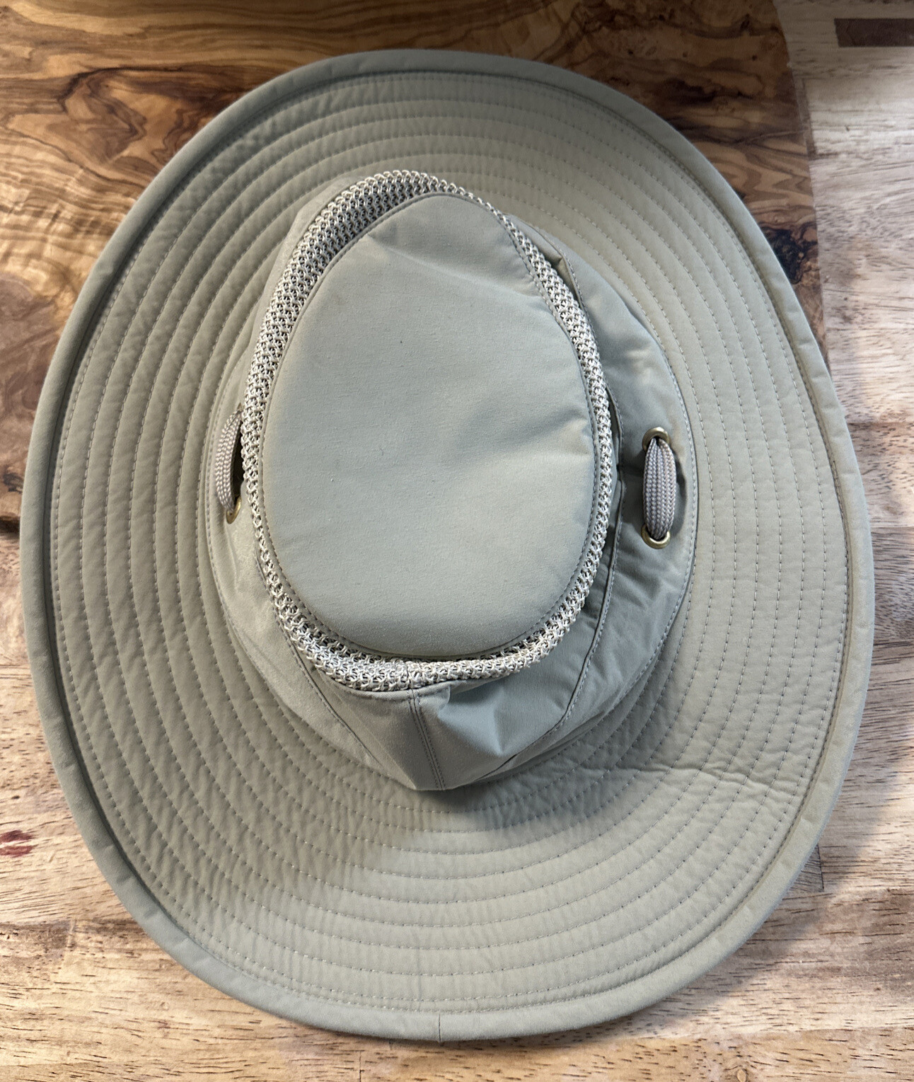 Tilley Endurables The Airflo Broad Brim Hat LTM6 Size 7 Tan Khaki Excellent