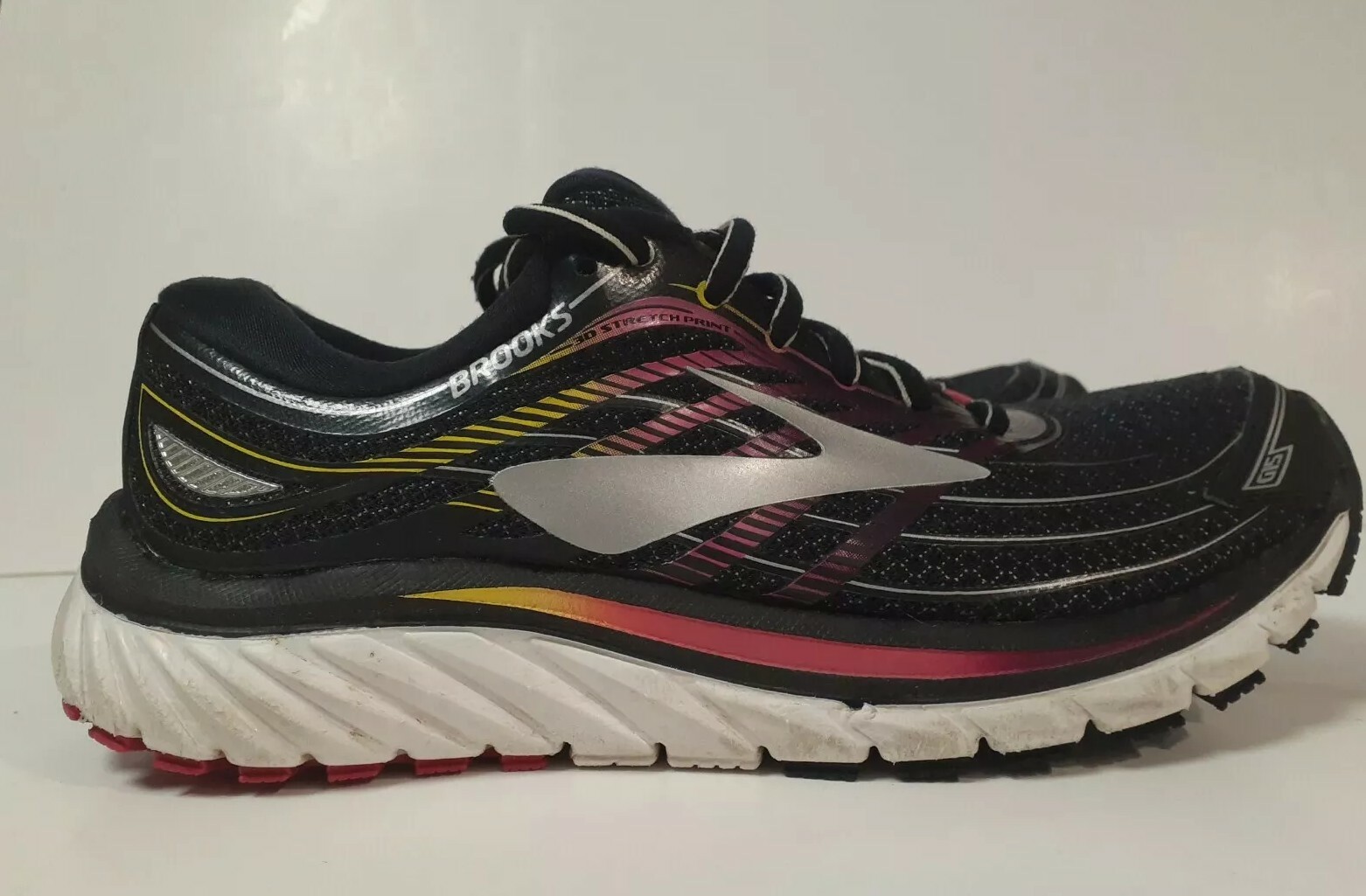 Brooks Glycerin 15 size 7 B Women's - image 3