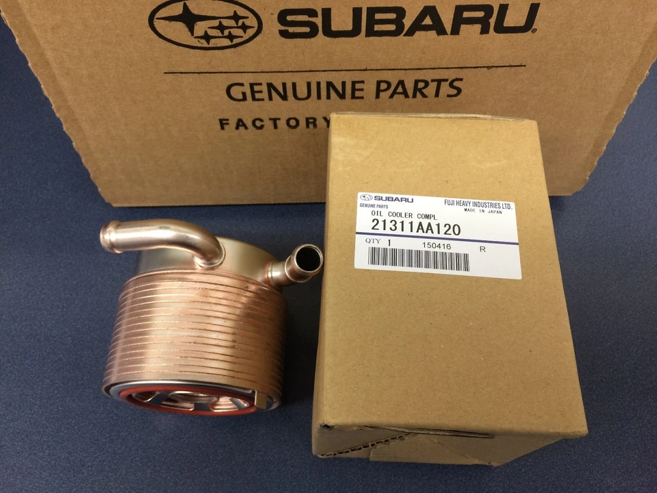 Genuino Subaru Impreza WRX STi 2008-2015 y enfriador de aceite Forester 2006 OEM NUEVO Foto 2 de 2