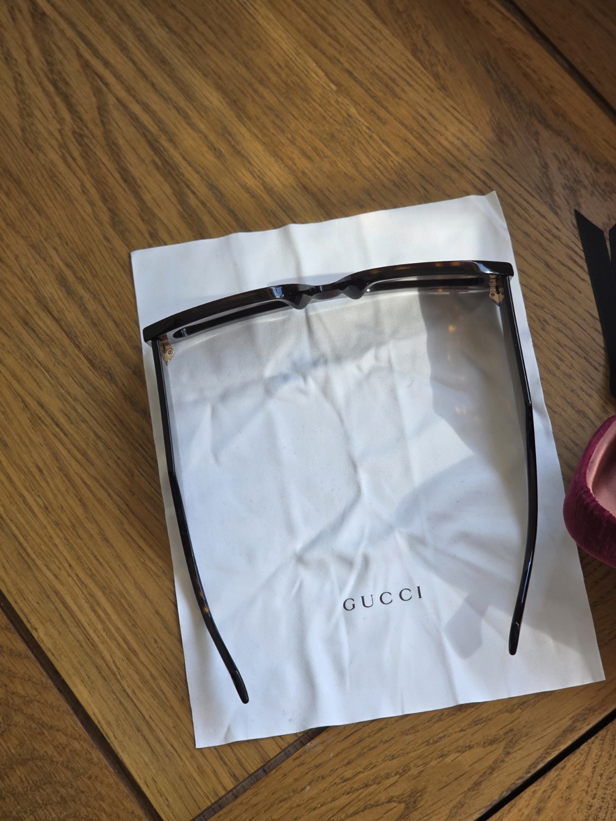 Gucci • Rectangle Frame Sunglasses • Tortoise She… - image 11