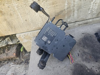 BMW 1 SERIES F20 F21 ABS PUMP ECU MODULE 2.0 DIESEL 6862247