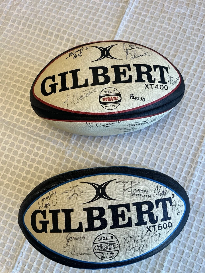 2 recuerdos de rugby firmados Gilbert Ball Paki #10 Jone #5 ¿Entrenador Caravelli? Inteligente Foto 4 de 4