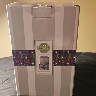 #ad #ad Scentsy Nature#x27;s Wonders Electric Oil Wax Warmer Gold Frosted Glass Plug In $12.00