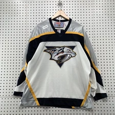 Vintage CCM Nashville Predators NHL Jersey Mens Large White  Made in Canada