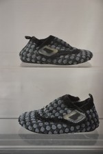 JOINFREE infants black  grey fleece slippers UK size 4-4.5