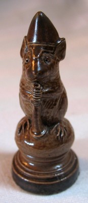 A Piece of History, a Royal Doulton Chess Piece ''Pawn Mouse'' from 1884 Ext. RARE
