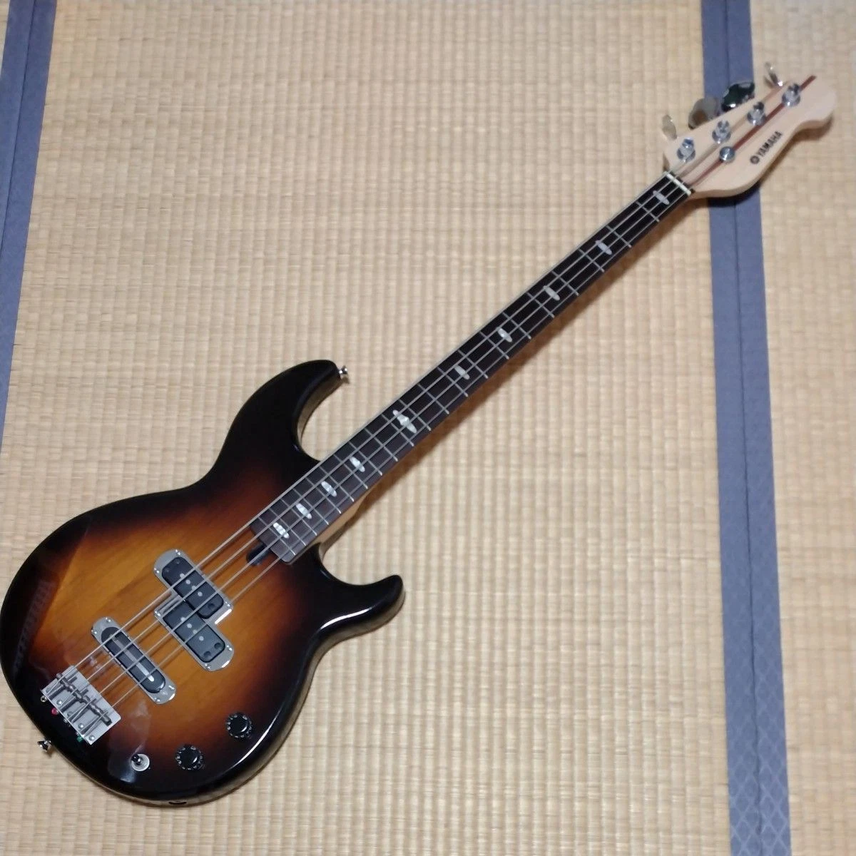 Yamaha bb424 bass deals