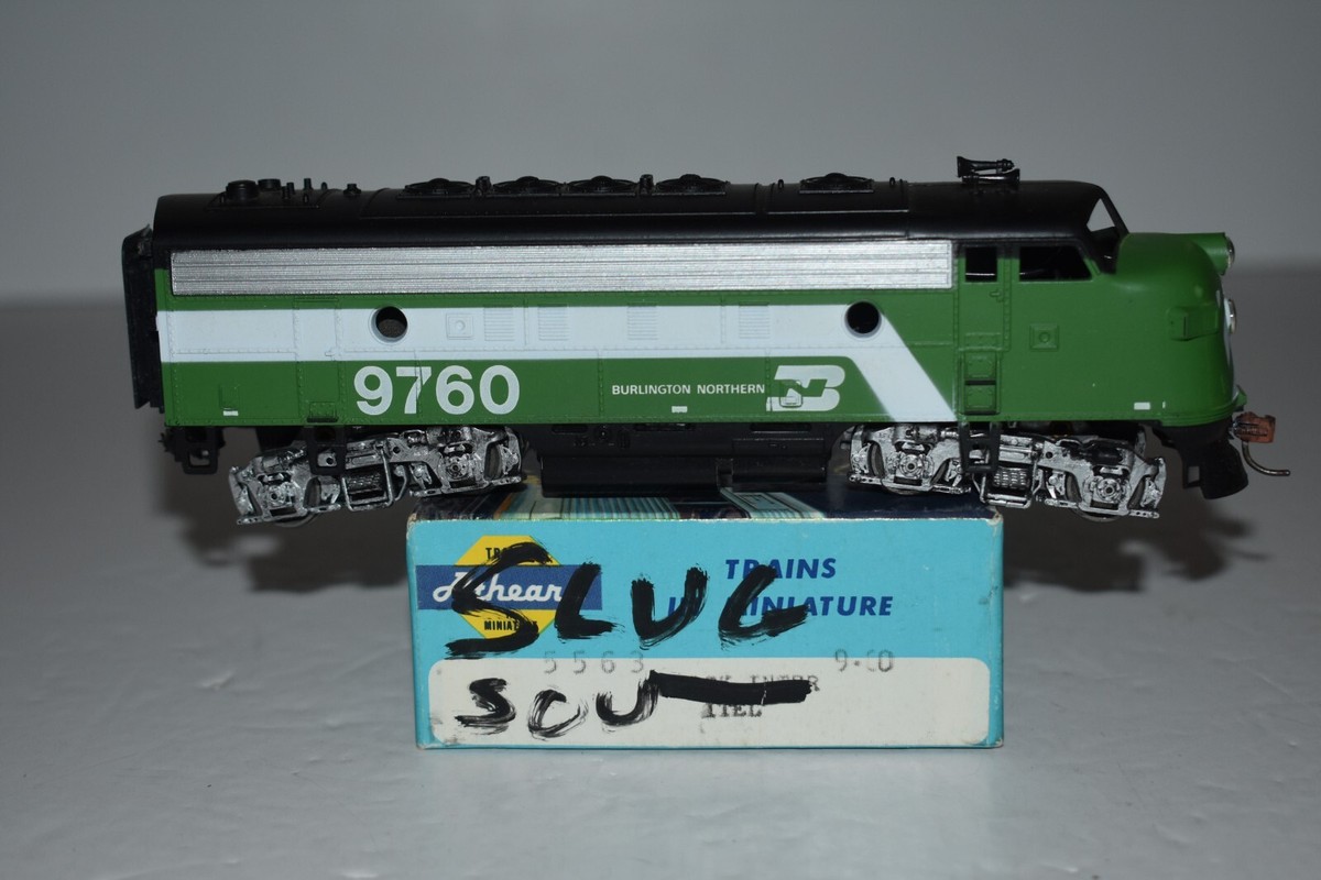 HO Scale Athearn Burlington Northern F7A Diesel Locomotive