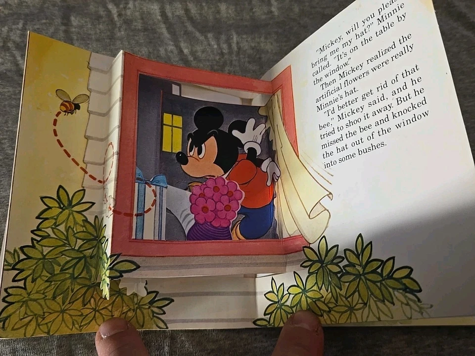 Vintage Walt Disney's Mickey's Lucky Day Mini PopUp Book Paperback Pop Up - Image 4 of 4