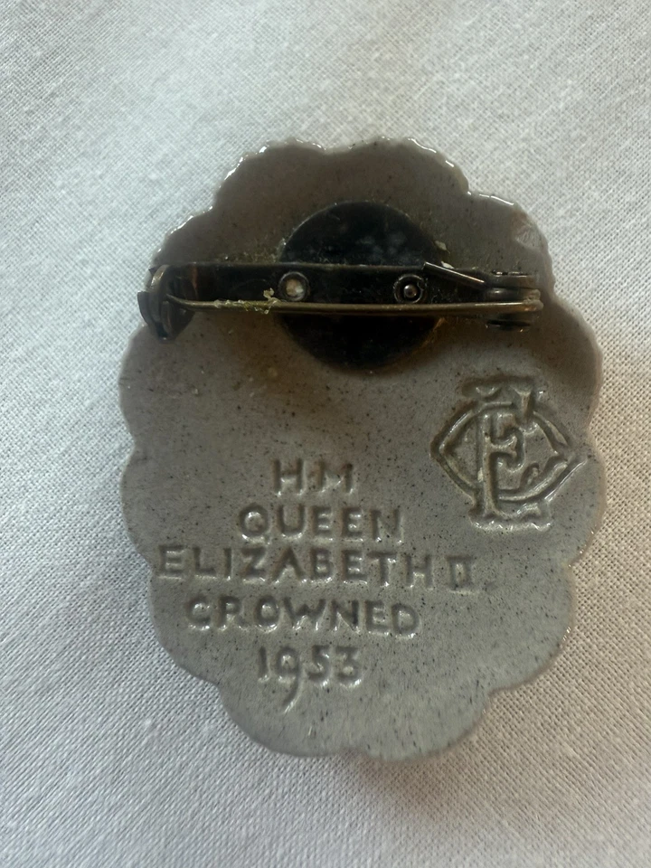 Vintage Rare 1953 Queen Elizabeth II Coronation Brooch Beautiful - Image 2 of 3