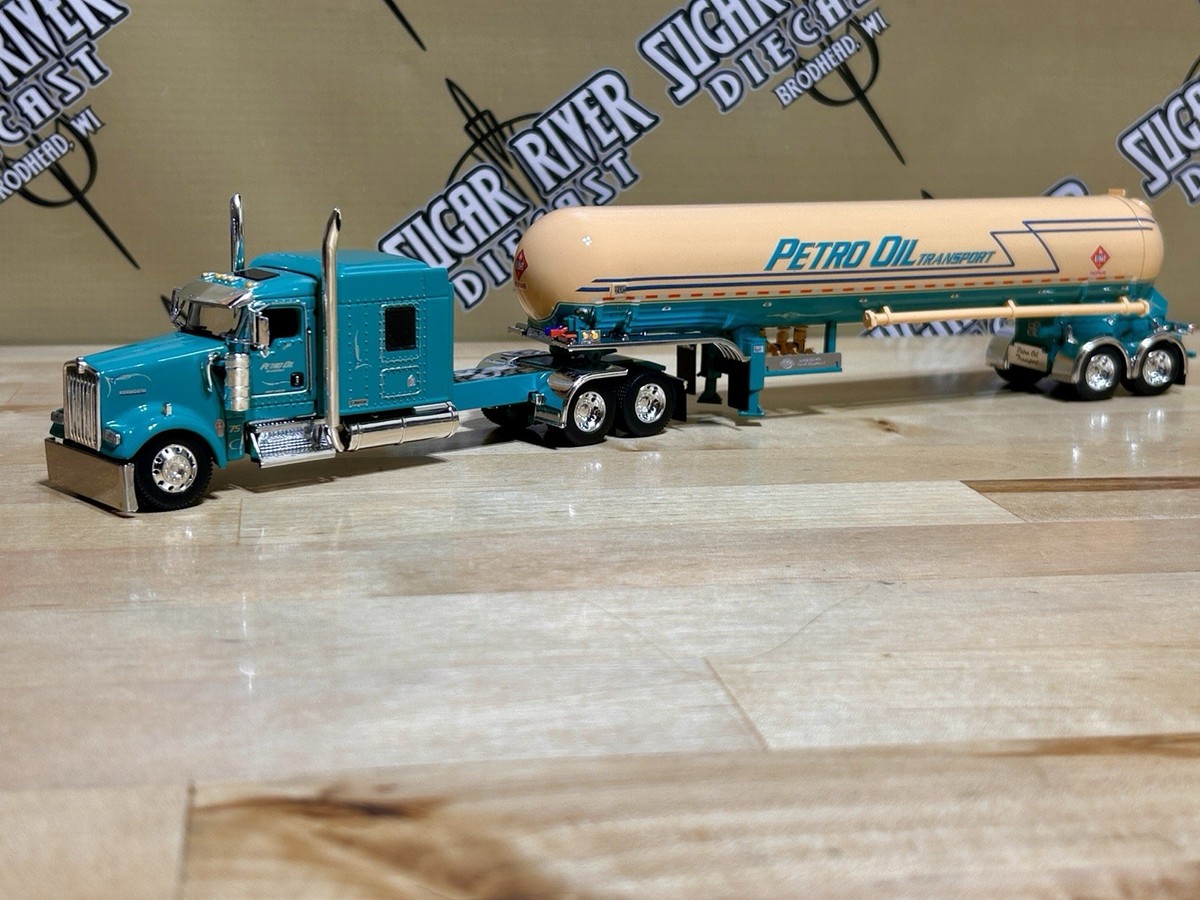 Dcp 1/64 Kenworth W900 semi Truck And propane tanker trailer Farm