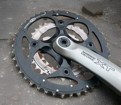 Shimano Deore XT M750 Series Triple Chainset FC-M751 & BB Mega9 M9